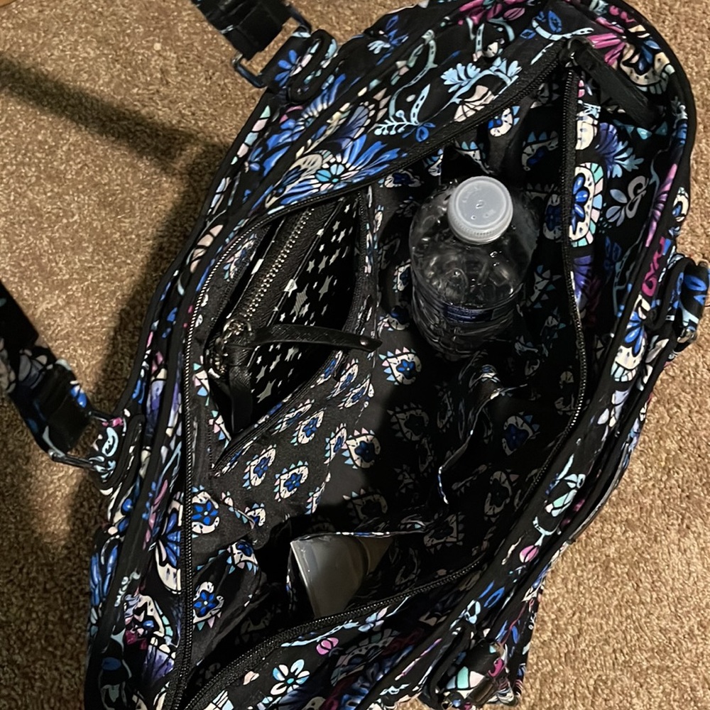Vera Bradley Glenna Women’s satchel Bag in bramble pattern of 2018, now retired - Picture 9 of 12